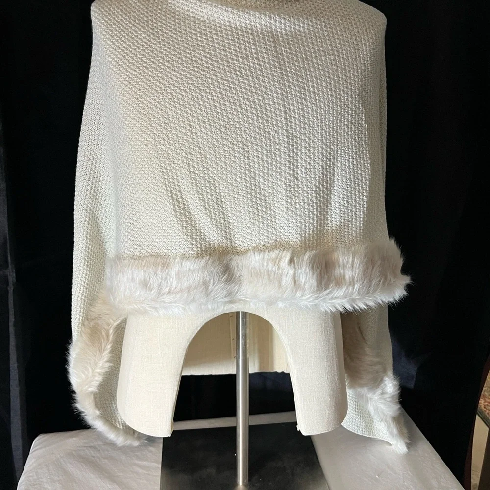 INC International Concepts Cream Knit Shawl - Picture 3 of 7